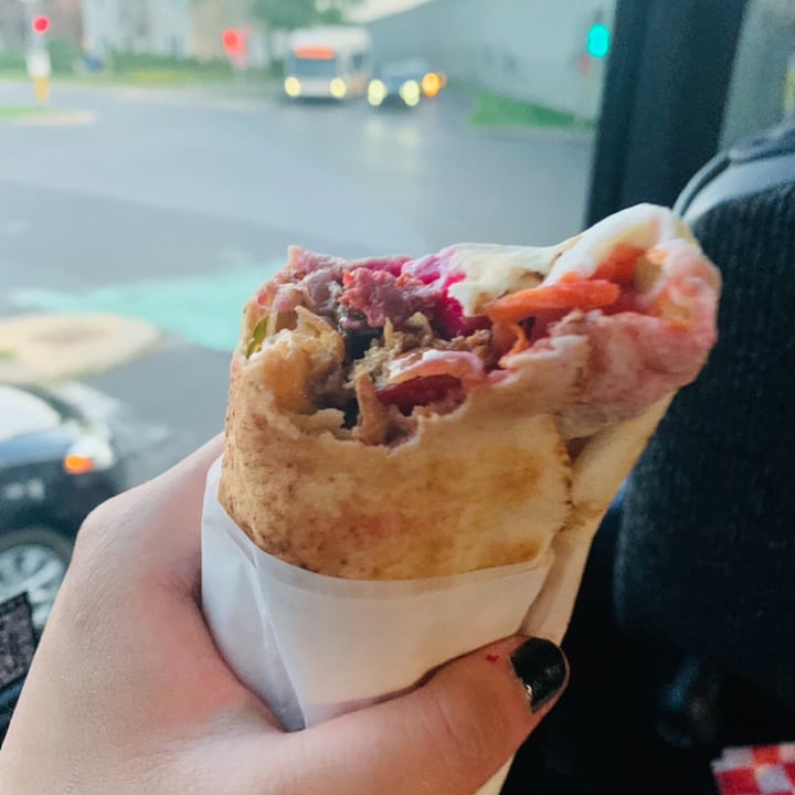 photo of Sham chicken donair shared by @alternativevegan on  17 Oct 2022 - review