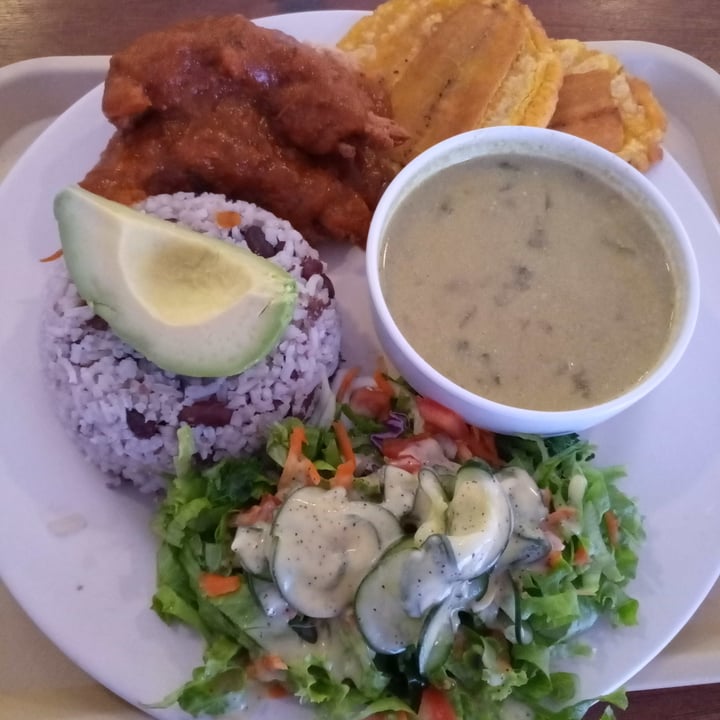 photo of Huacamole Sodita Rice And Beans Dish shared by @ethicrangerbevegan on  14 Jun 2021 - review