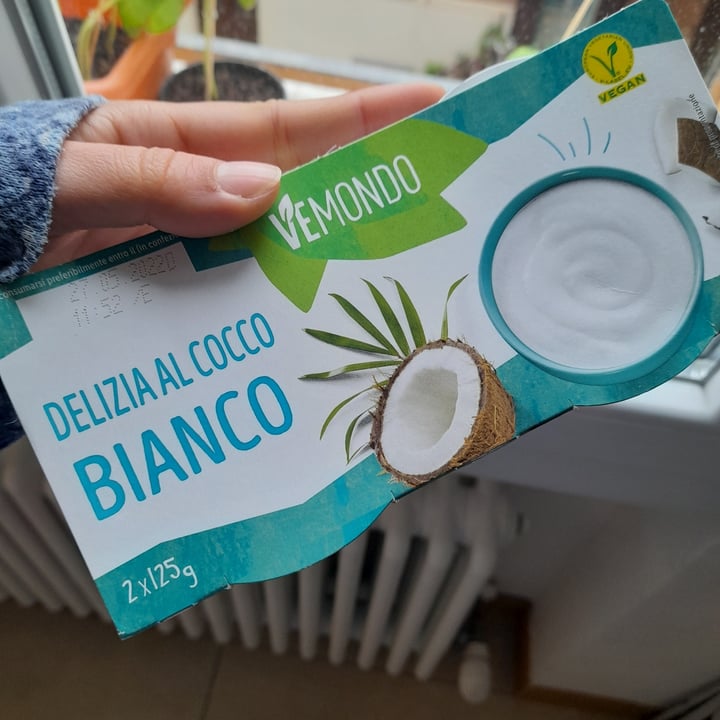 photo of Vemondo Delizia al cocco bianco shared by @daaanila on  07 May 2022 - review