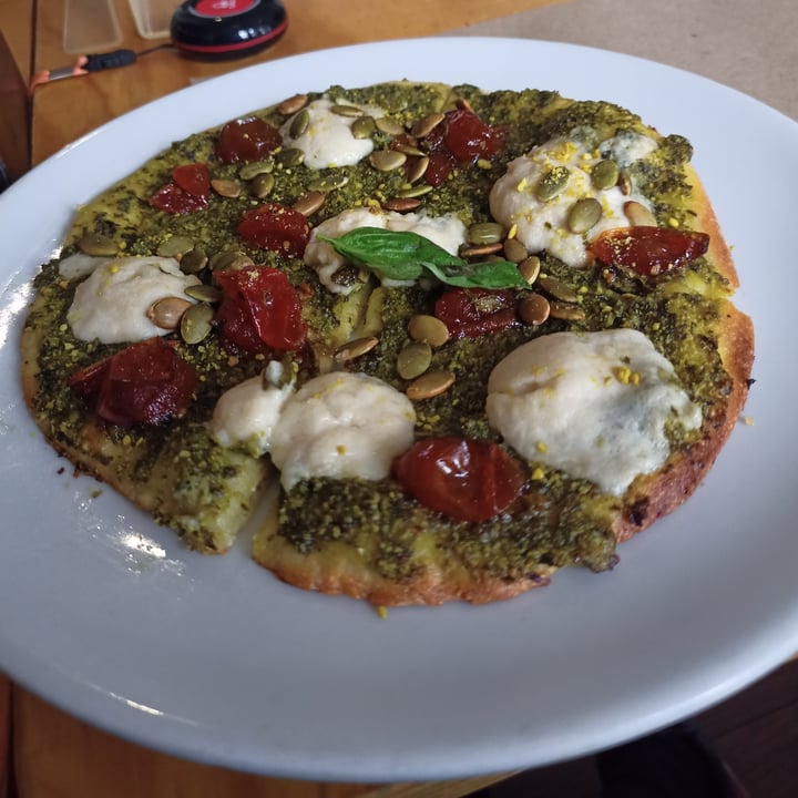 photo of Mi Manchi Pizza shared by @gissellearthling on  08 Aug 2022 - review