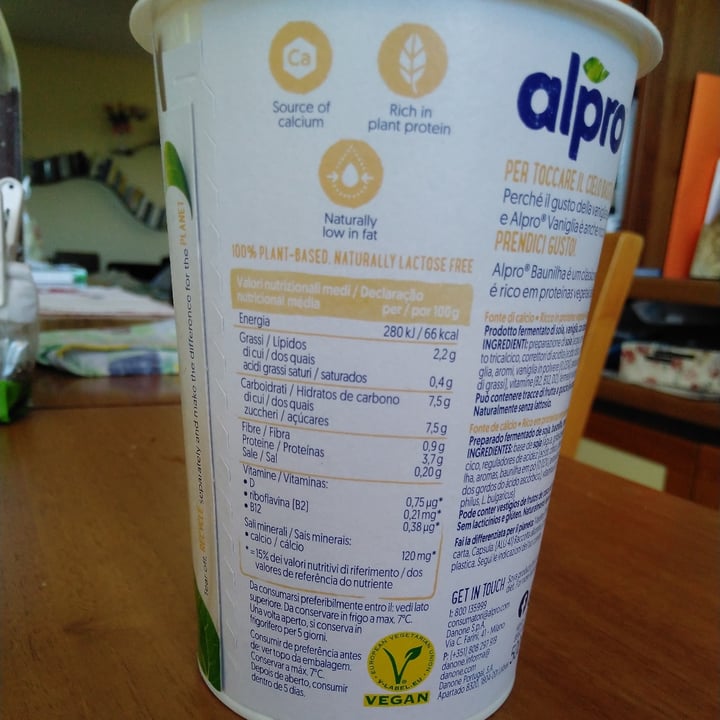 photo of Alpro Soy Yogurt Vanilla shared by @barbarat on  23 Sep 2022 - review