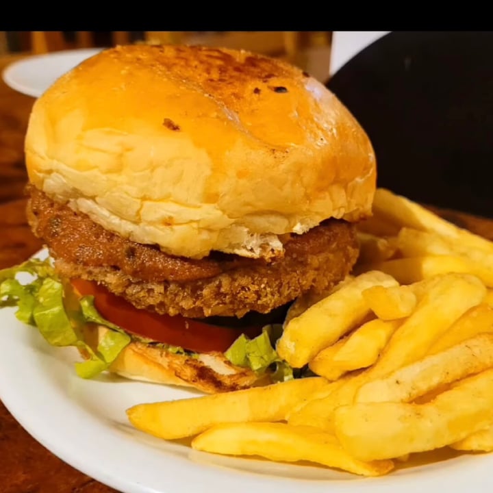 review photo of Bandolim Restaurante Cult Bar goiaburguet shared by @jullipaiva on 06 May 2022 - review