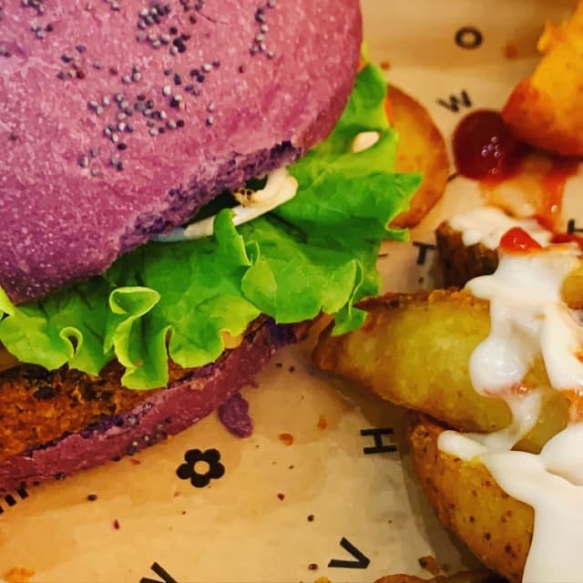Photo of the dish “Purple Burger”