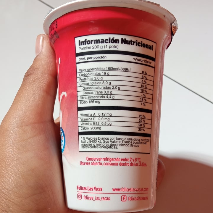 photo of Felices Las Vacas Yogurt sabor Frutilla shared by @mikamaiden on  02 Apr 2021 - review