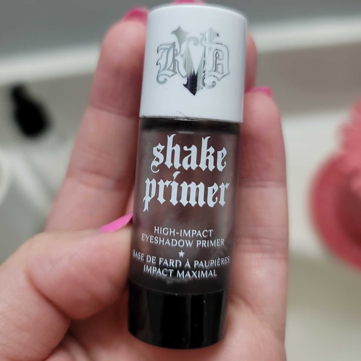 review photo of KVD Beauty Shake Primer shared by @vegronica on 23 Aug 2022 - review