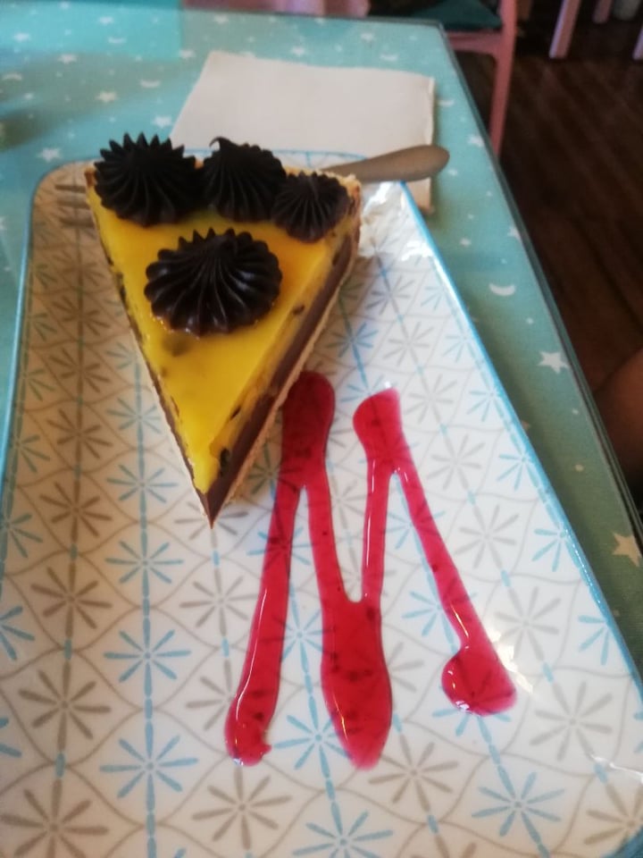 review photo of Veg&bake Cheesecake de Maracuy谩 shared by @luchinsc on 16 Mar 2020 - review