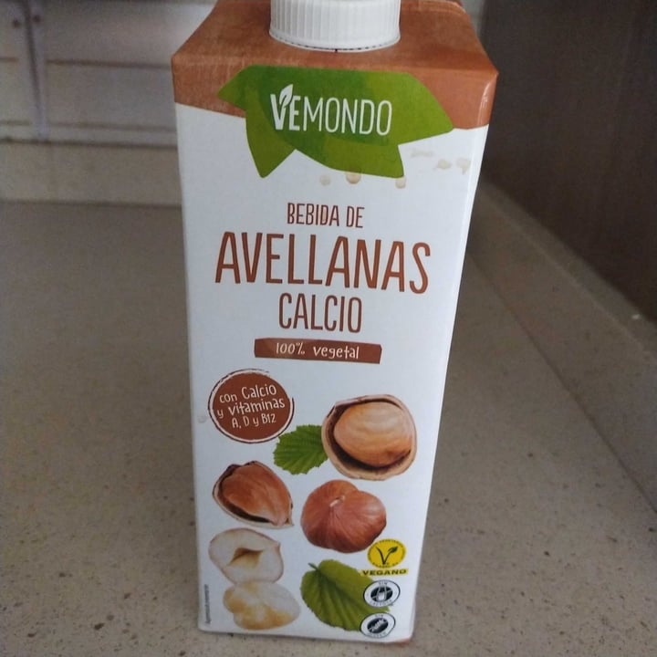 photo of Vemondo Bebida de avellanas calcio shared by @martiteta on  03 Sep 2021 - review