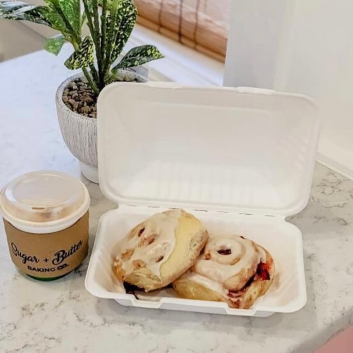 photo of Sugar + Butter Baking Co Cinnamon Bun shared by @sueprozak on  04 Jul 2022 - review