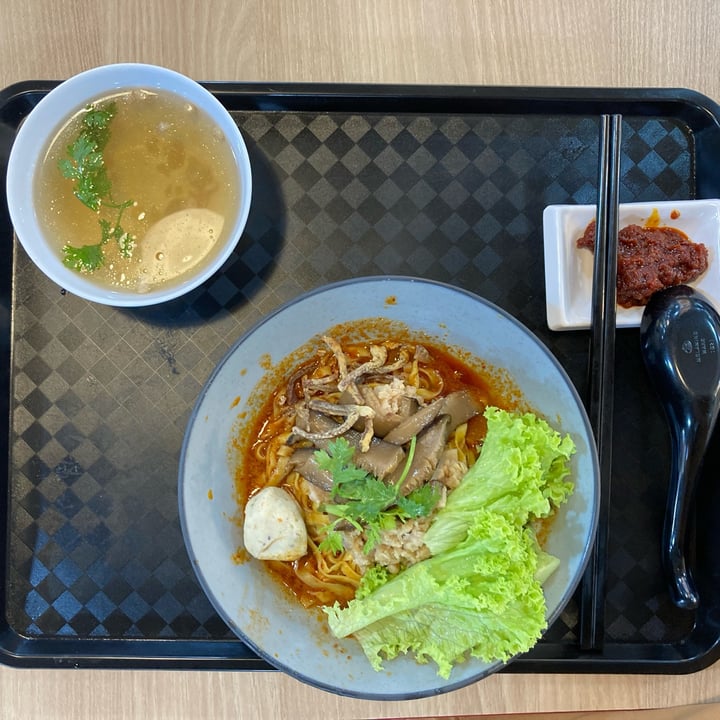 review photo of Chee Wei Vegetarian Mushroom Omniminced Noodle shared by @liesadesisca on 23 Oct 2021 - review
