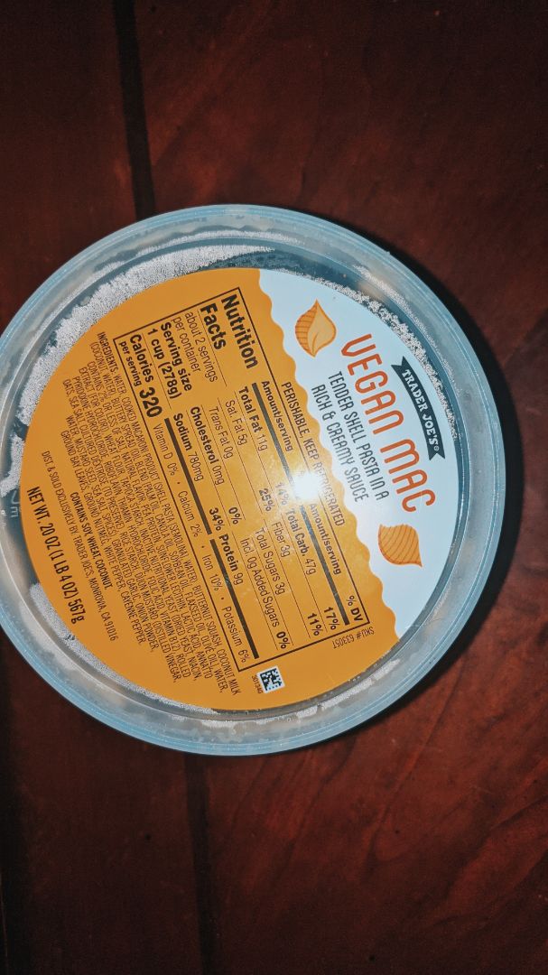 photo of Trader Joe's Vegan Mac shared by @catalagata on  14 Apr 2020 - review