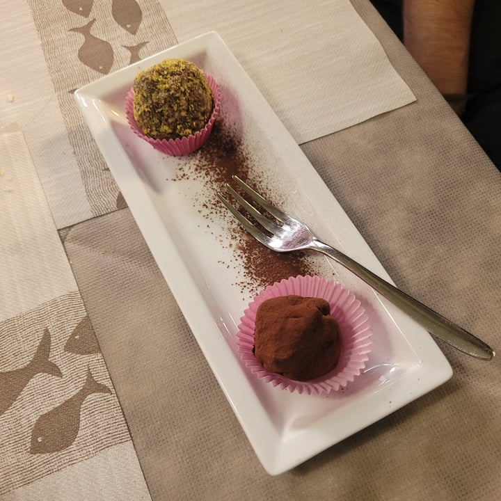 photo of La Tecia Vegana bombette di cioccolato shared by @blavinia on  31 Oct 2022 - review