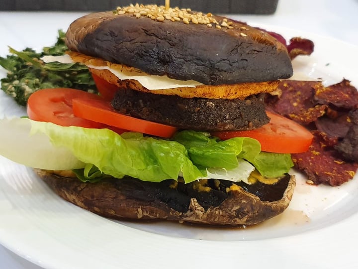 photo of Wholesome Savour Portobello Burger shared by @shengasaurus on  18 Dec 2019 - review
