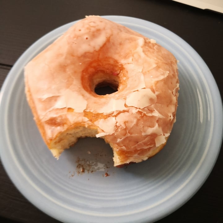 photo of Dough Doughnuts Vegan Glazed Doughnut shared by @permint on  07 Sep 2020 - review