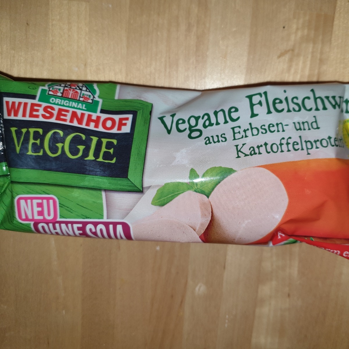 Vegane Fleischwurst aus Erbsen- und Kartoffelprotein from Wiesenhof ...