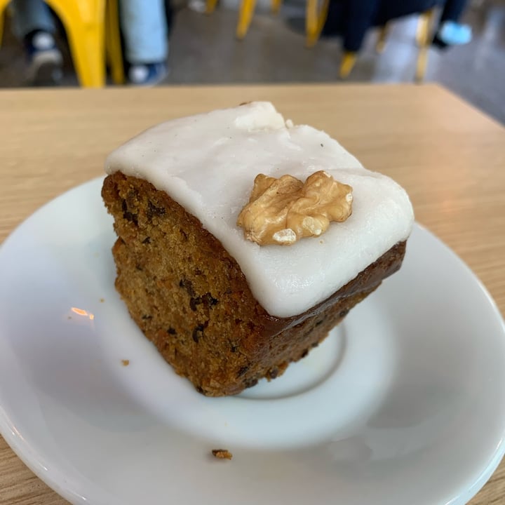 photo of Amelia Café Carrot cake shared by @sechague on  15 Oct 2022 - review