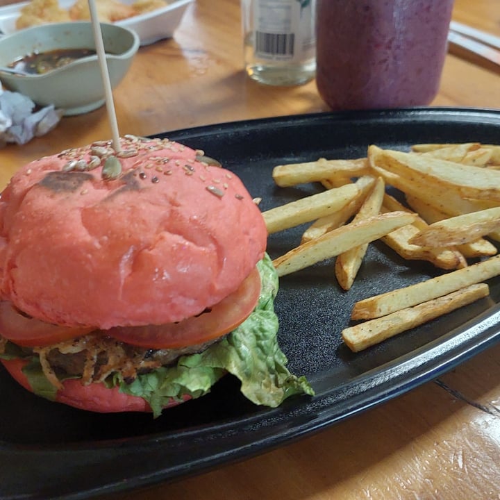 review photo of Buena Vida - Plant Based Bar Hamburguesa Beyond shared by @andisuastee on 23 Oct 2022 - review