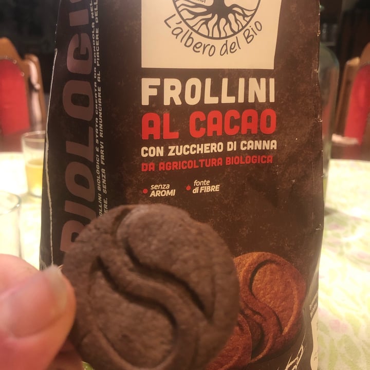 photo of L'albero del Bio Frollini al cacao shared by @estella0571 on  13 May 2022 - review