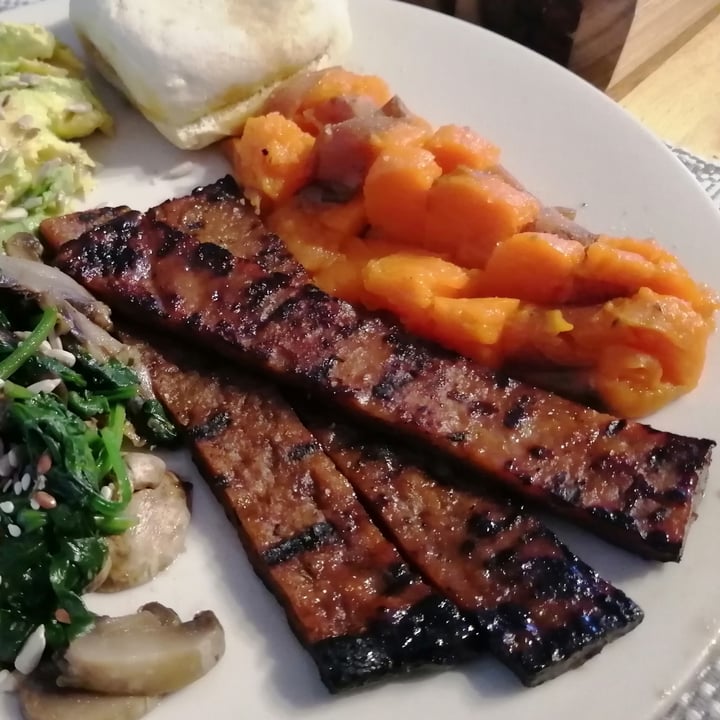 photo of Urban Vegan BBQ Vegan Spare Ribs Glazed with Korean style Sauce shared by @nicoleveg on  08 Sep 2020 - review