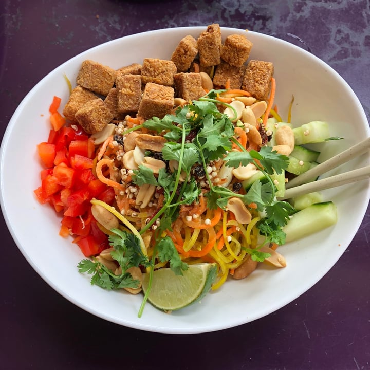 photo of Fresh on Crawford Thai Salad shared by @thenewfoundyorker on  05 May 2020 - review