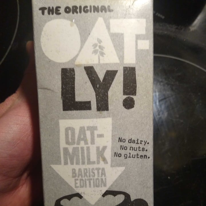 review photo of Oatly Oat Drink Barista Edition shared by @xdeakanx on 16 Mar 2021 - review