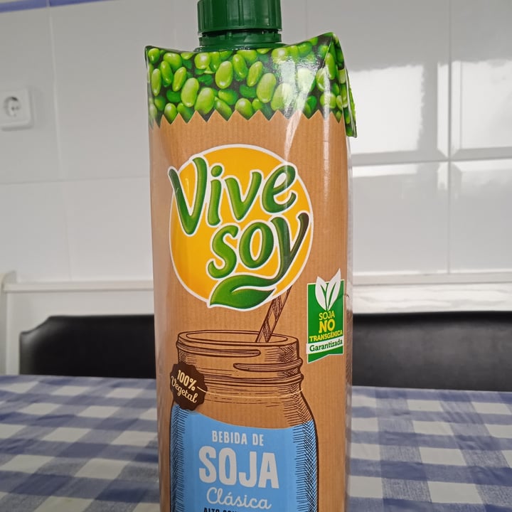 photo of ViveSoy Bebida De Soja Clásica shared by @sergiopontes on  26 Aug 2021 - review