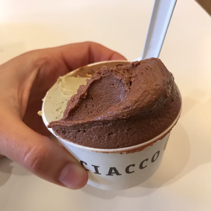 photo of Ciacco Gelato pistacchio gianduia e cacao shared by @nisidamasullo on  10 Apr 2022 - review
