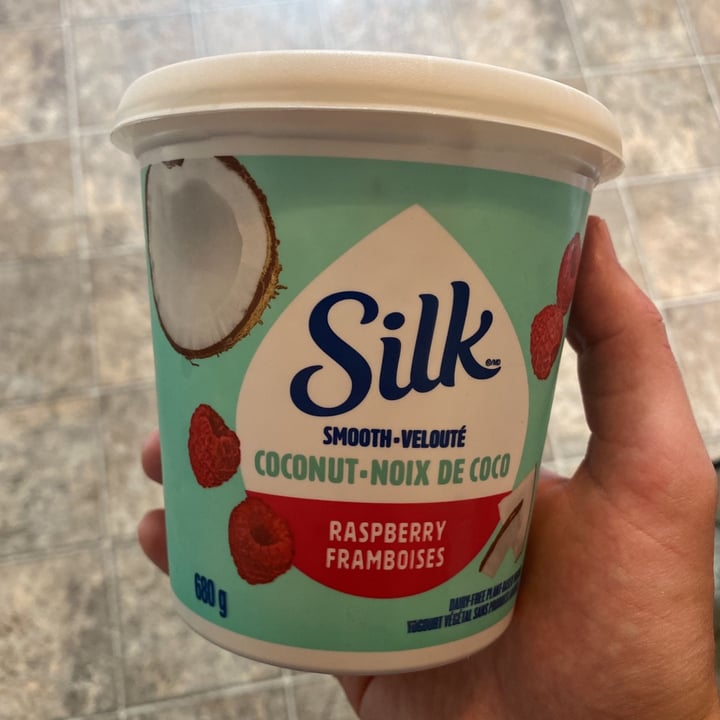 photo of Silk Raspberry Coconut Yogurt shared by @shntrnr on  26 Jun 2021 - review