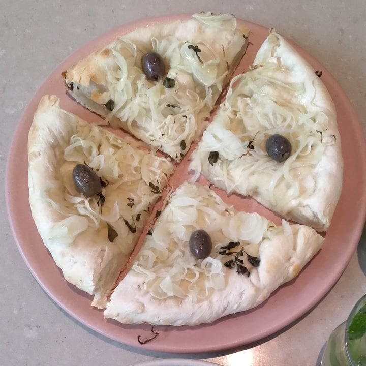 photo of Mudrá Pizza fugazetta shared by @agusmigliano on  26 Feb 2021 - review