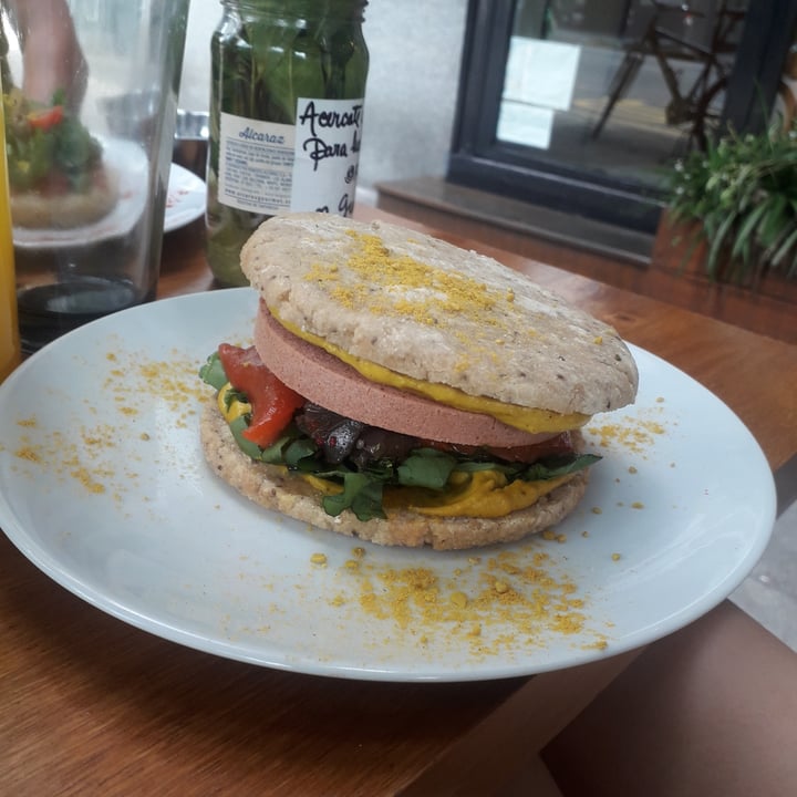 review photo of Raslok Hamburguesa a la david shared by @comidaconsciente on 16 Jan 2021 - review