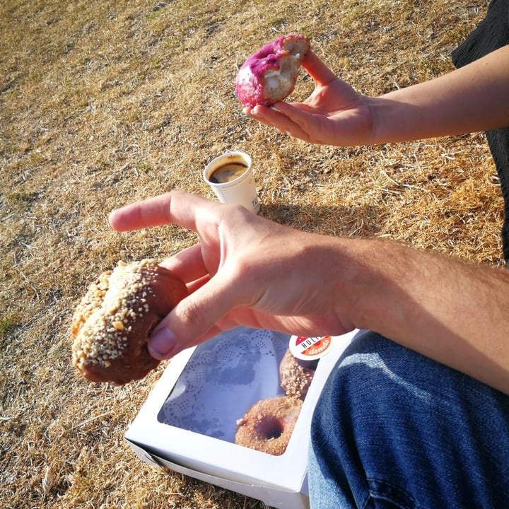 photo of Hulis Donuts Blueberry & Cream Donut shared by @anxhasie on  14 Nov 2021 - review