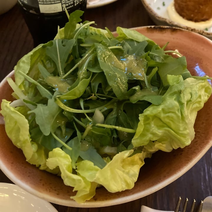 photo of El Nacional salad with onions shared by @vevvesped on  03 May 2022 - review