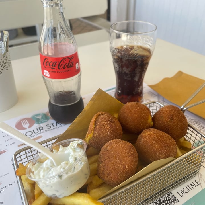 photo of Restaurant Four Stars Polpettin And Chips Vegan shared by @vale4nature on  13 Jul 2022 - review