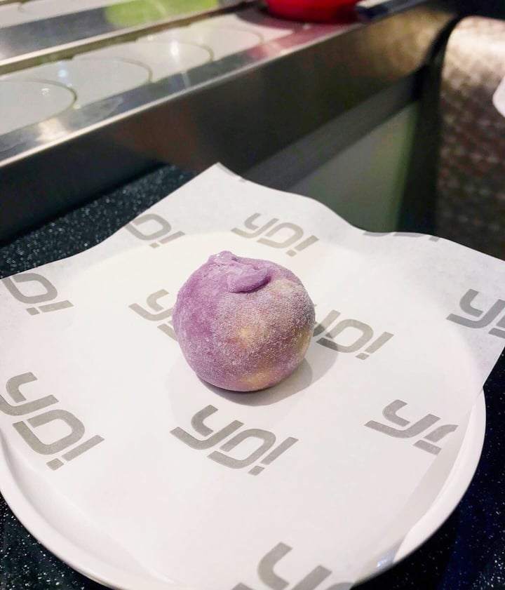 review photo of YO! Sushi Mango & Passionfruit Mochi Ice Cream shared by @pez on 23 Oct 2019 - review