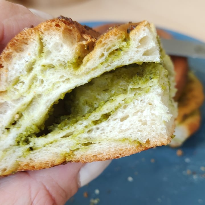 photo of Slow Sourdough & Co. Pesto Buns shared by @giovanna-dc on  17 May 2022 - review