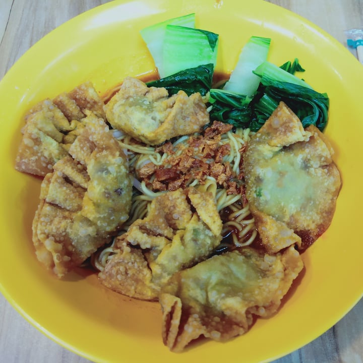 photo of Bodhi Deli 菩提斋 Wanton noodle shared by @veganspicegirl on  30 Jan 2022 - review