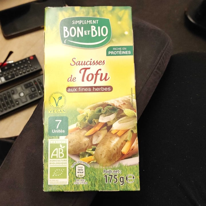 photo of Simplement bon et bio Saucisses De Tofu shared by @ossanna on  19 Apr 2022 - review