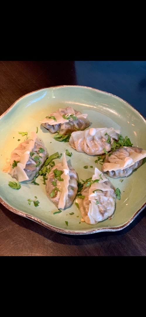 photo of Restaurante Justo Gyozas rellenas de Shitake y Orellanas shared by @majodeluque on  20 Dec 2019 - review