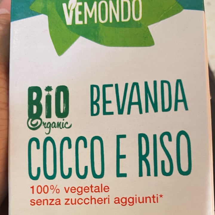 photo of Vemondo  Bevanda Cocco E Riso shared by @alicecataldo on  24 Oct 2022 - review