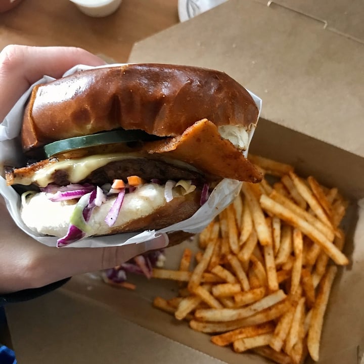 photo of Native Foods Cafe BBQ Brisket Burger shared by @curvycarbivore on  10 Apr 2020 - review