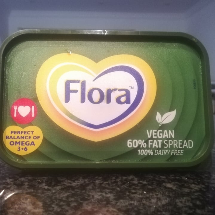 photo of Flora 60% fat spread shared by @lauren741 on  29 Aug 2022 - review