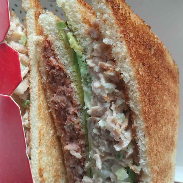 review photo of Paradero V Club sandwich shared by @carlospolo on 01 May 2022 - review