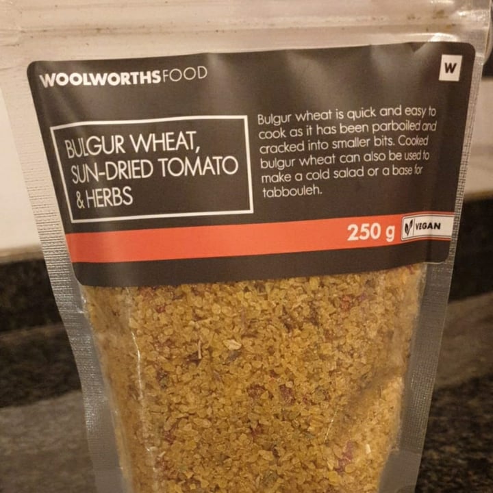 photo of Woolworths Food Bulgur Wheat, Sundried Tomatoes and Herbs shared by @tilana85 on  30 Dec 2021 - review
