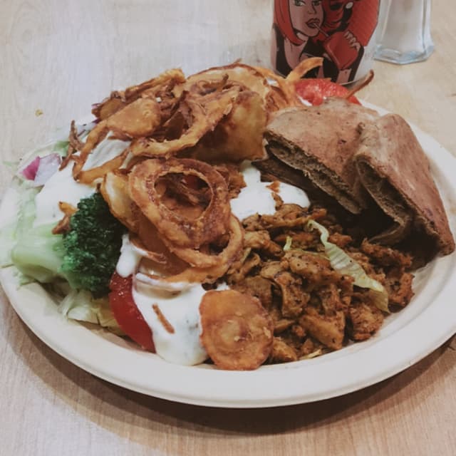 Foto do prato “Gyros Platter”