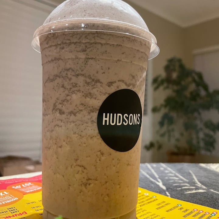 photo of Hudsons, The Burger Joint (Muizenberg) Vegan Oreo Milkshake shared by @carlicosta on  17 Apr 2022 - review