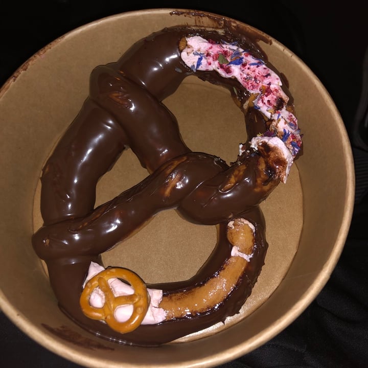 photo of Vegan Bowls Pretzel con Chocolate shared by @montserratrosell on  02 Jun 2020 - review