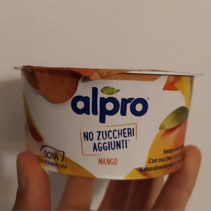 photo of Alpro no zucchero aggiunti mango shared by @urdva on  29 Jul 2022 - review