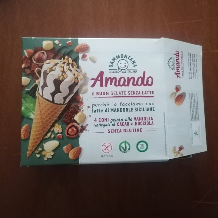 photo of Sammontana Cono Amando nocciola shared by @laurafolegnani29 on  06 Sep 2022 - review