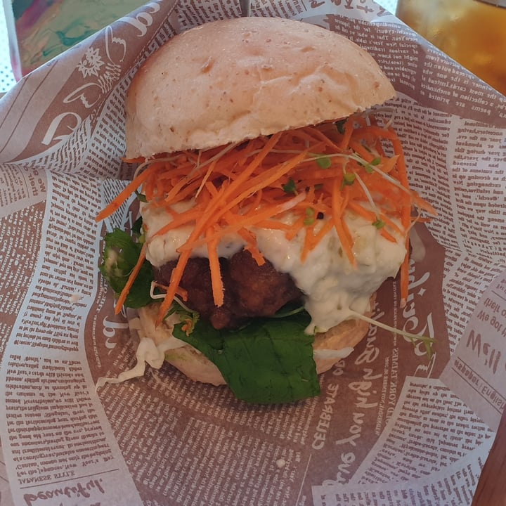 photo of VEGAN BURGER NOURISH Vegan Chicken Burger shared by @chapche on  20 Sep 2020 - review