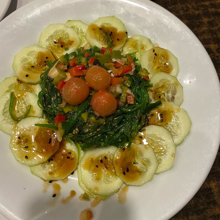 photo of Canadian Ensalada japonesa de pepino y wakame shared by @carmengf27 on  15 Apr 2022 - review