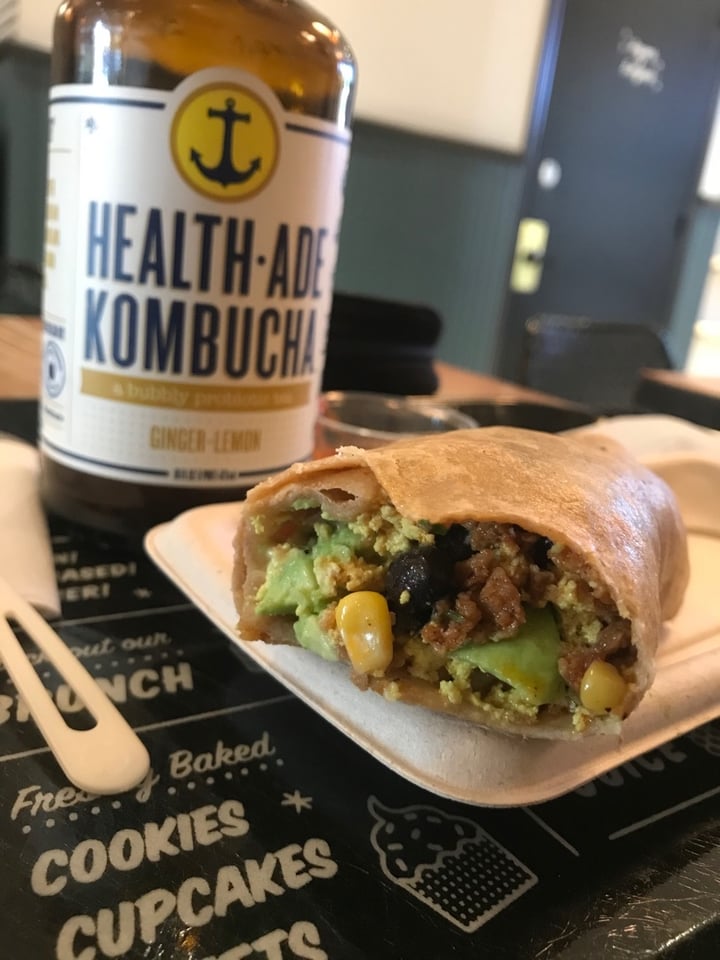 review photo of Beatnic - Flatiron Sunrise Burrito shared by @pausolana on 05 Mar 2020 - review